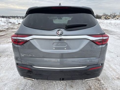 Used 2020 Buick Enclave Essence image 7