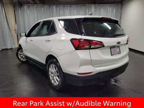 Used 2024 Chevrolet Equinox LS w/ Driver Confidence II Package FWD image 6