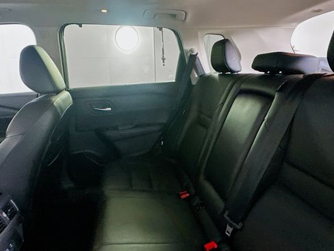 Used 2024 Nissan Rogue SV w/ SV Premium Package image 27