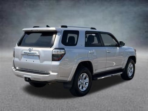 Used 2020 Toyota 4Runner SR5 AWD/4WD image 3
