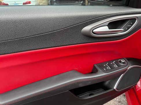 Used 2019 Alfa Romeo Giulia Ti Sport w/ Quick Order Package 22U Sport image 28