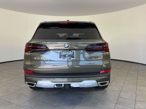 New 2026 BMW X5 xDrive40i w/ Premium Package AWD/4WD image 10