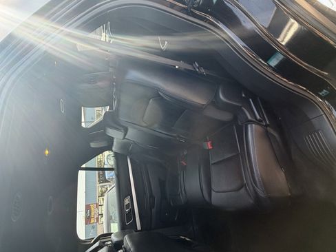Used 2016 Ford Explorer XLT w/ Equipment Group 202A AWD/4WD image 9