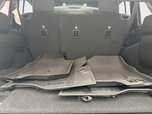 Used 2025 Jeep Wrangler Unlimited Sport image 18