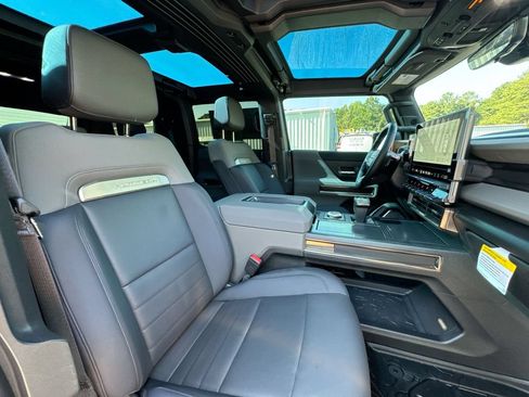 Used 2024 GMC Hummer EV 3X w/ Omega Edition AWD/4WD image 31
