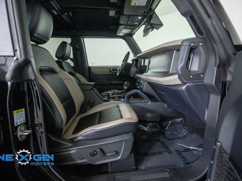 Used 2024 Ford Bronco Wildtrak AWD/4WD image 46