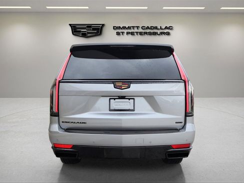 Used 2023 Cadillac Escalade Premium Luxury image 4