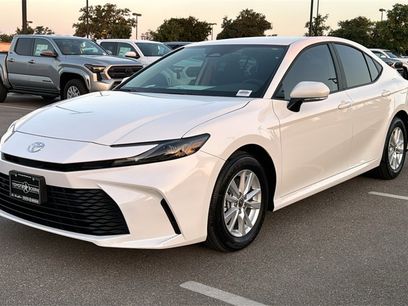 New 2025 Toyota Camry LE