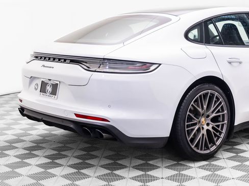 Used 2023 Porsche Panamera Platinum Edition RWD image 35