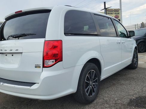 Used 2019 Dodge Grand Caravan GT image 10
