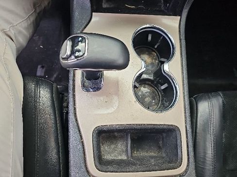 Used 2015 Jeep Grand Cherokee Altitude AWD/4WD image 17