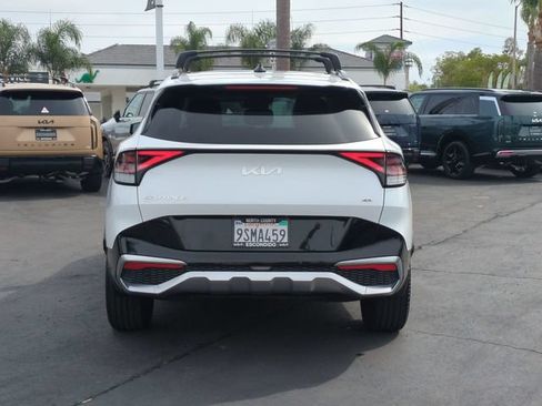 Certified 2025 Kia Sportage SX AWD/4WD image 4