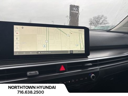 Used 2025 Kia Sorento EX w/ EX Panoramic Sunroof Package image 6