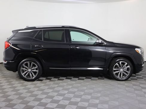Used 2020 GMC Terrain Denali w/ Denali Premium Package AWD/4WD image 22
