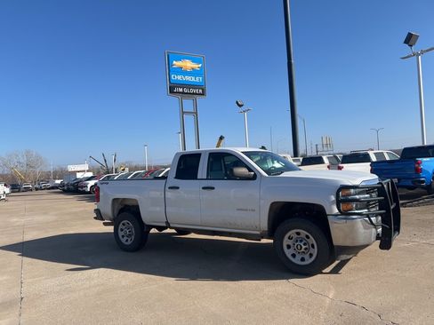 Used 2017 Chevrolet Silverado 2500 W/T w/ WT Convenience Package image 8
