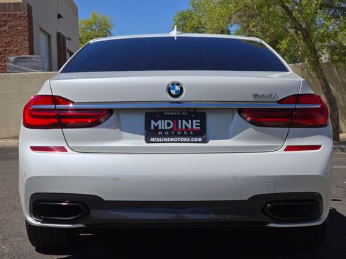 Used 2016 BMW 740i RWD image 9
