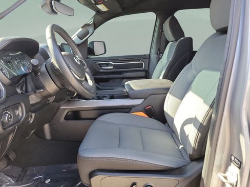 Used 2024 RAM 1500 Big Horn RWD image 15