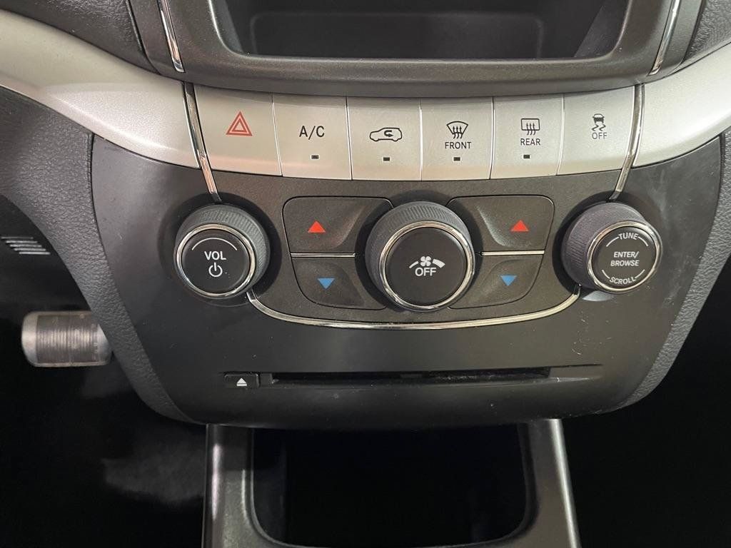 Used 2011 Dodge Journey Mainstreet w/ Popular Equipment Group AWD/4WD image 31