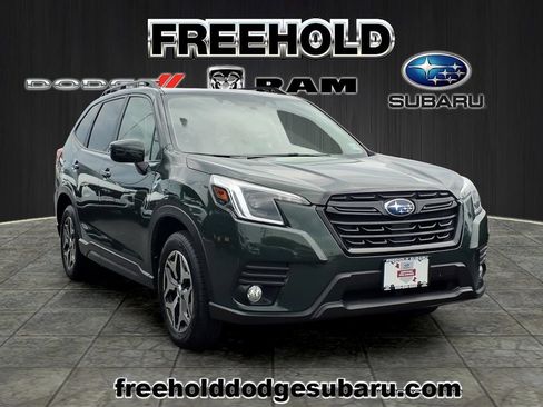 Certified 2022 Subaru Forester Premium AWD/4WD image 1