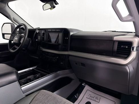 Used 2024 Ford F250 XLT image 24