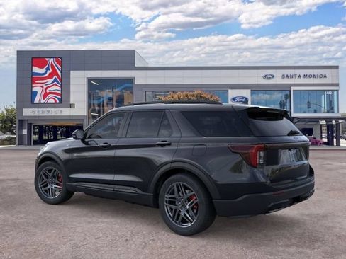 New 2026 Ford Explorer ST-Line w/ ST-Line Street Pack RWD image 4