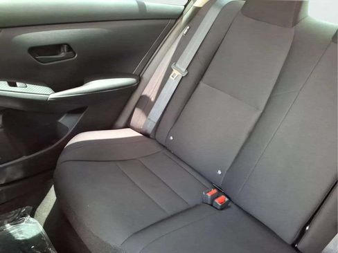 Used 2024 Nissan Sentra S FWD image 15