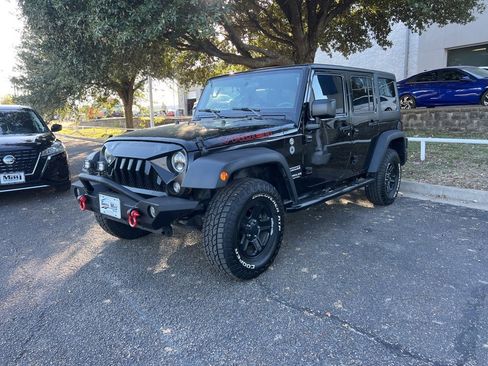 Used 2017 Jeep Wrangler Unlimited Sport w/ Connectivity Group image 3