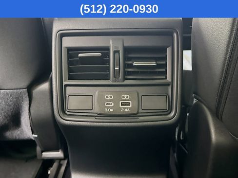 Used 2026 Subaru Outback Premium AWD/4WD image 32