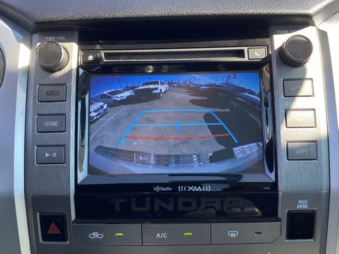 Used 2018 Toyota Tundra SR5 w/ SR5 Upgrade Package image 10