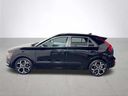Certified 2025 Kia Niro SX Touring FWD image 10