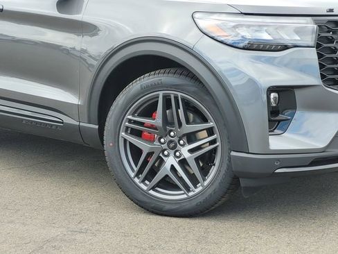 New 2026 Ford Explorer ST AWD/4WD image 2