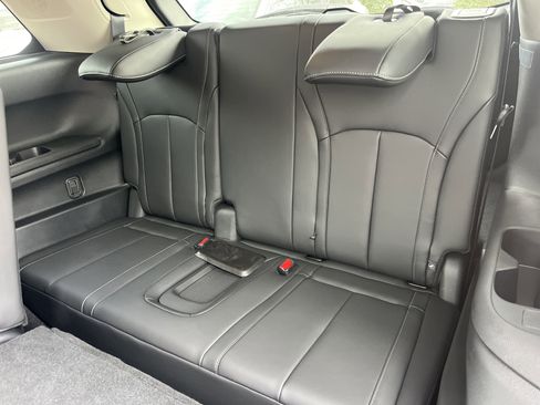 Used 2025 INFINITI QX60 Luxe image 8