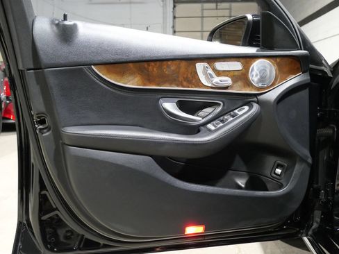 Used 2015 Mercedes-Benz C 300 4MATIC Sedan image 18