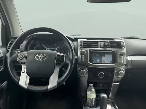 Used 2014 Toyota 4Runner SR5 RWD image 23