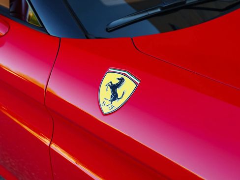 Used 2015 Ferrari California T RWD image 76