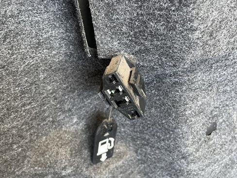 Used 2001 Mercury Grand Marquis LS image 24