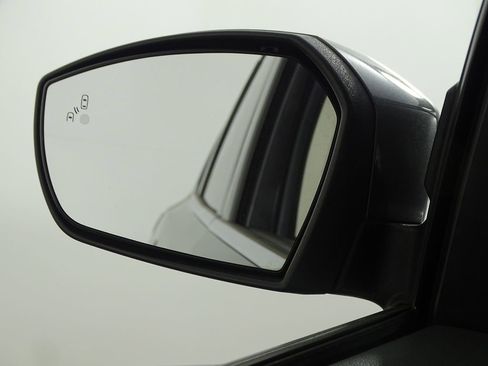 Used 2019 Ford Escape Titanium image 40