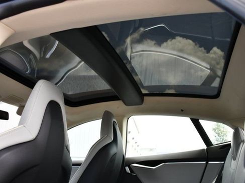 Used 2014 Tesla Model S RWD image 17