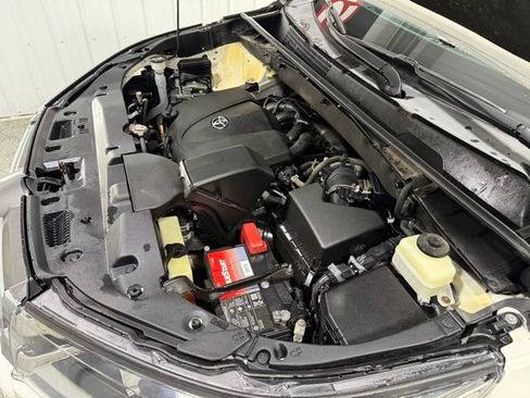 Used 2018 Toyota Highlander Limited AWD/4WD image 33