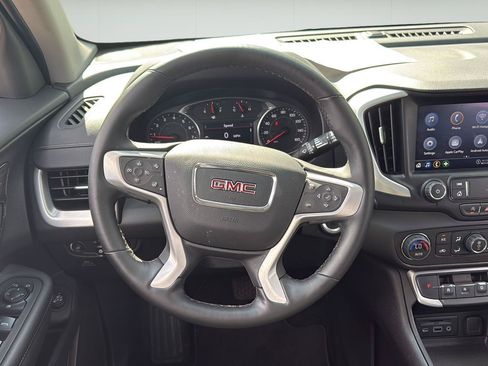Used 2024 GMC Terrain SLT AWD/4WD image 19