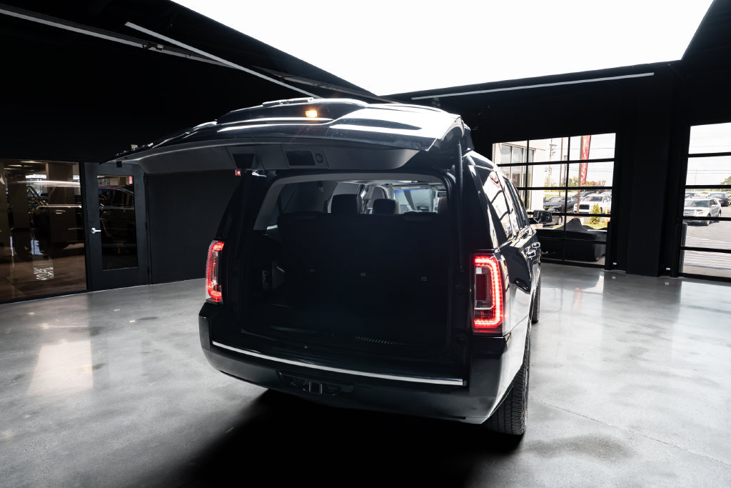 Used 2020 GMC Yukon Denali w/ Enhanced Security Package AWD/4WD image 42