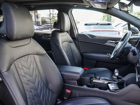 Certified 2025 Kia Sportage X-Pro AWD/4WD image 18
