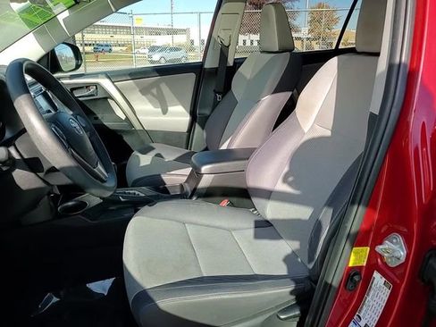 Used 2014 Toyota RAV4 XLE image 11