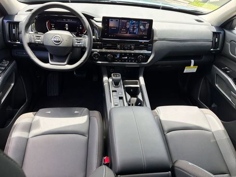 New 2026 Nissan Pathfinder SL FWD image 14