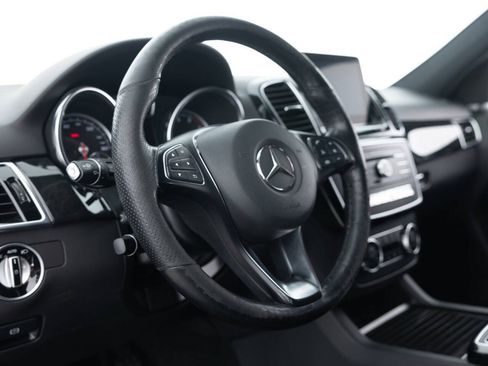 Used 2019 Mercedes-Benz GLE 400 4MATIC image 23