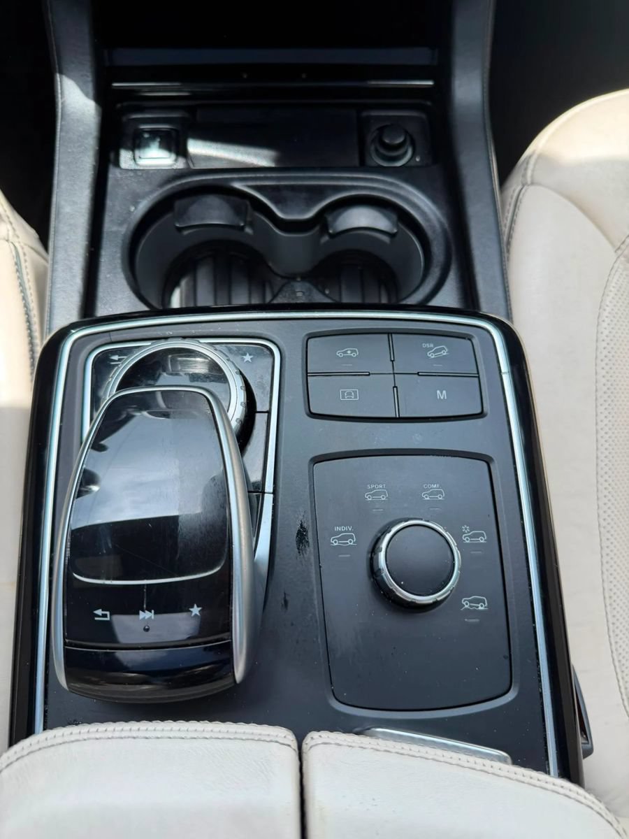 Used 2017 Mercedes-Benz GLS 550 4MATIC image 12