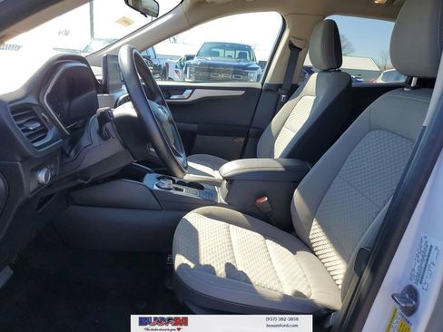 Used 2020 Ford Escape SE image 16