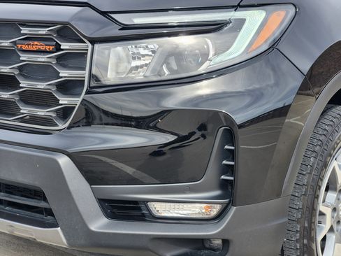 Used 2023 Honda Passport TrailSport image 9