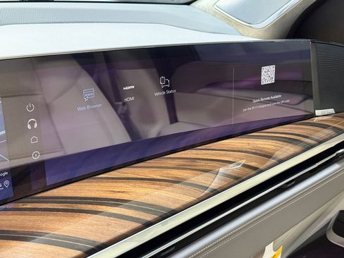 New 2026 Cadillac Escalade ESV Platinum Sport w/ LPO, ONYX Package image 37