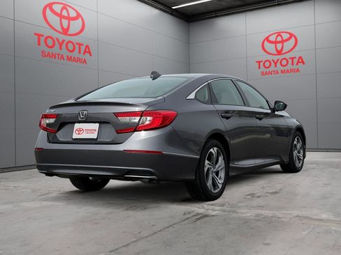 Used 2018 Honda Accord EX image 9